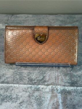 Gucci Microguccissima Lovely Heart Continental Wallet